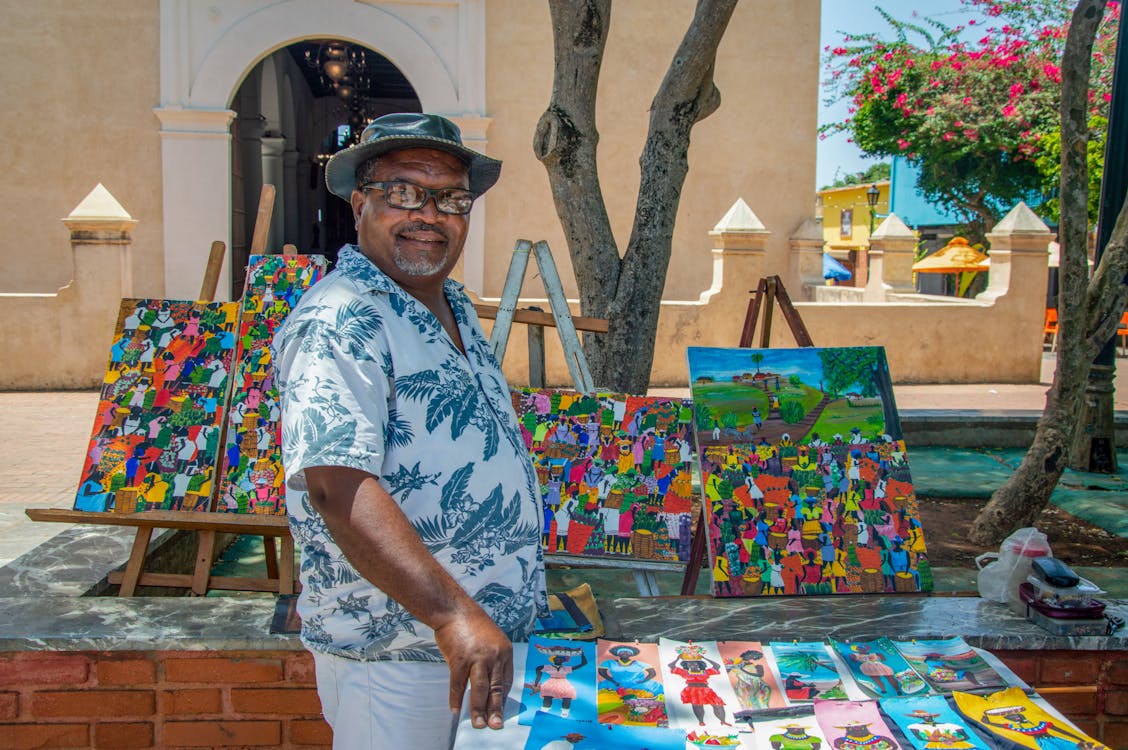 Local artist stalls